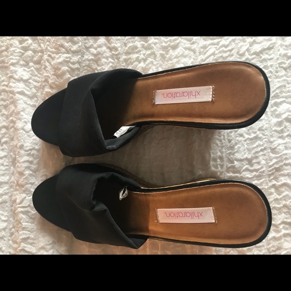 NWOT Xhilaration, Wooden Wedge Sandal, sz 8.5 - Picture 4 of 6